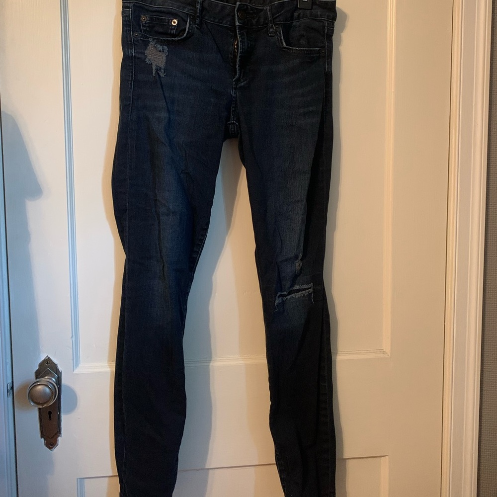Gap 1969 Women’s Skinny Jeans Size 27 Distressed Dark Wash